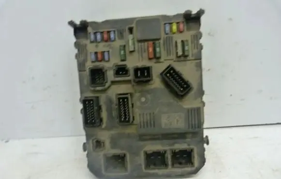 Citroen Berlingo Relay mounting block 9650618480