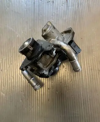 Audi A5 Sportback 8TA EGR valve V29055543 DC2509104483