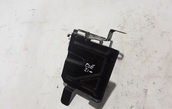 Battery bracket