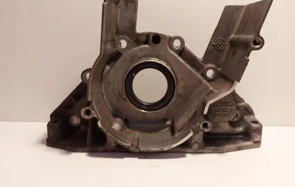 Volkswagen PASSAT B6 other engine part 138103153Q