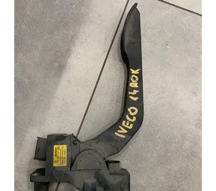Iveco Daily 5th gen Accelerator throttle pedal 0281002633 881300737 504061735