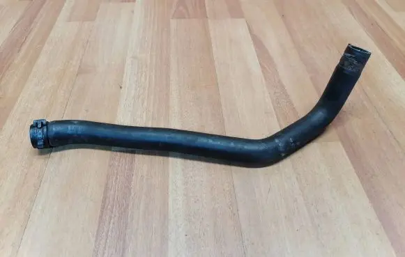 Jaguar XF X250 Engine coolant pipe/hose 9X238584AC C2Z14065