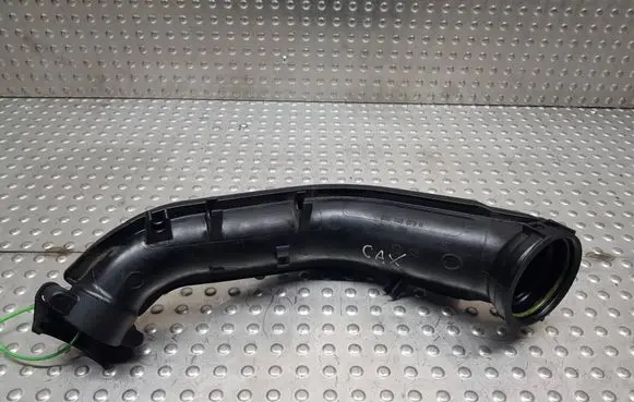 Skoda Octavia Mk2 (1Z) Intercooler hose/pipe S26370388 03C145673H