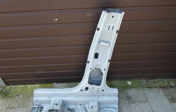 Mercedes-Benz GLA W156 X156 Pillar (middle) 
