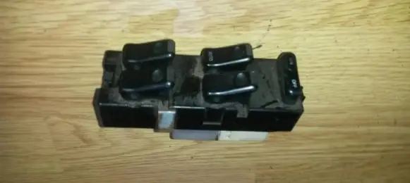 Mazda 626 Electric window control switch
