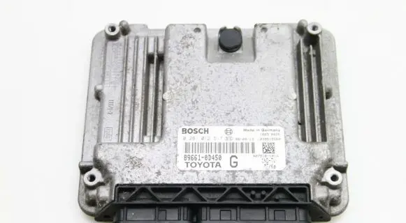 Toyota Yaris Engine control unit/module 896610D450