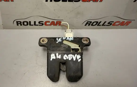 Audi A6 S6 C4 4A Tailgate/trunk/boot lock/catch/latch 8D5827505