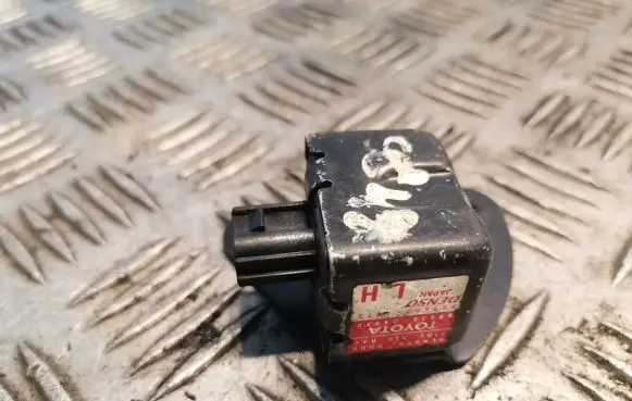 Lexus SC 300 - 400 Airbag deployment crash/impact sensor 8983524010
