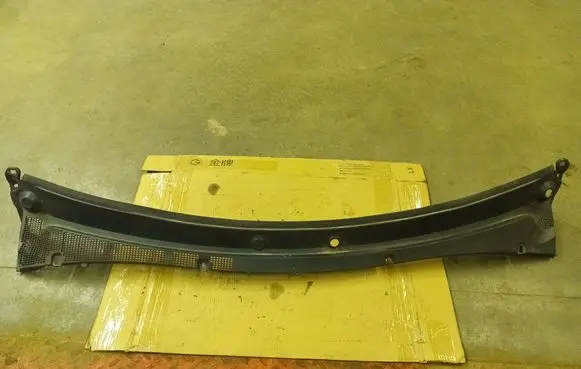 Renault Master III Wiper trim 668110010R