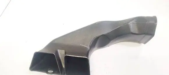 Ford Focus Air intake hose/pipe BM5118C299AA