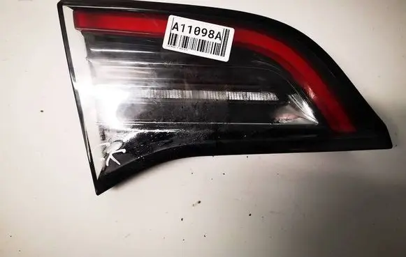 Tesla Model Y Tailgate rear/tail lights 15020880b