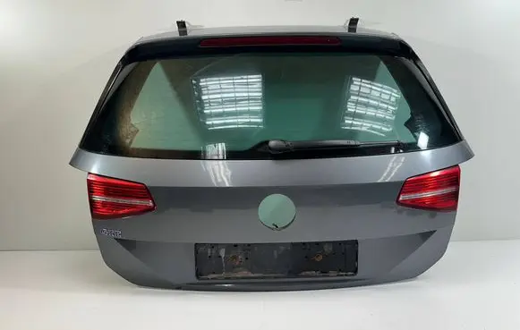Volkswagen PASSAT B8 Tailgate/trunk/boot lid 
