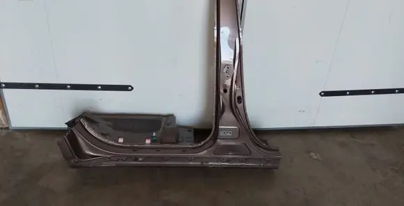Toyota Prius+ (ZVW40) Pillar (middle) 