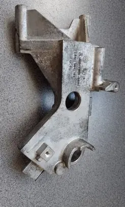 Mercedes-Benz Sprinter W906 Air filter cleaner box bracket assembly 6510941627 A6510941627