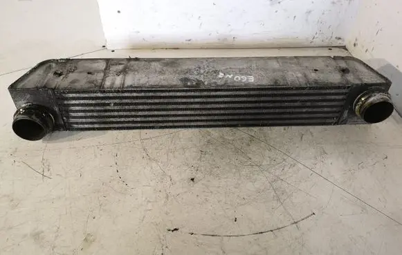BMW 5 E60 E61 Intercooler radiator