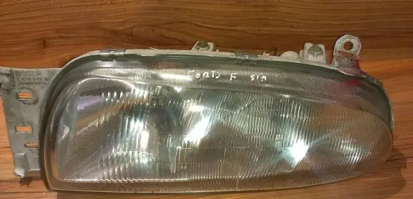 Ford Fiesta Headlight/headlamp 0301049201