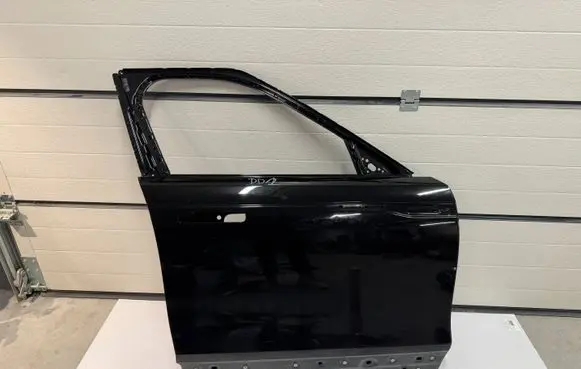 Land Rover Range Rover Velar Front door 202309DD2 2109 186371