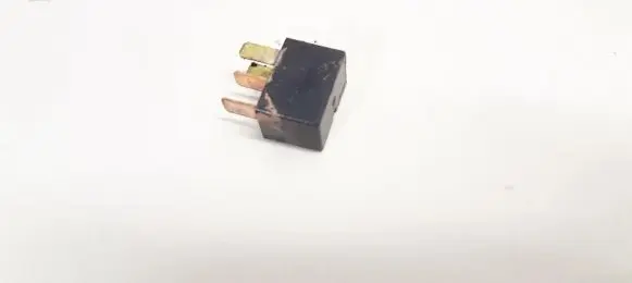 Mitsubishi Outlander Other relay mr588567