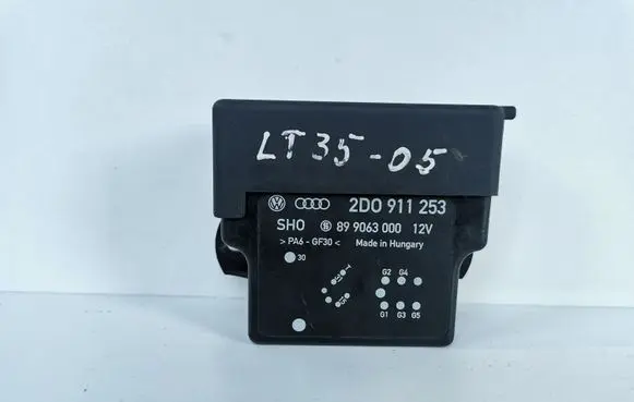 Volkswagen II LT Glow plug pre-heat relay 2D0911253 899063000