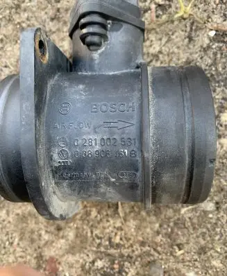 Volkswagen Caddy Mass air flow meter 0281002531 038906461B
