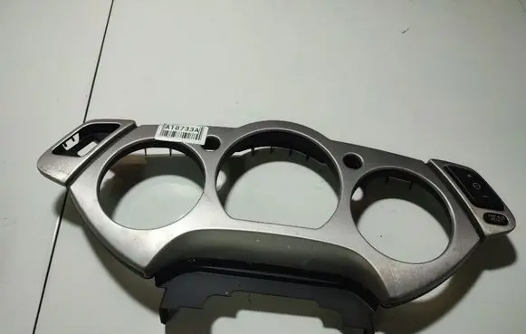 Dashboard trim