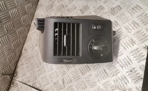 Mercedes-Benz Sprinter W901 W902 W903 W904 Dashboard side air vent grill/cover trim a9068300754