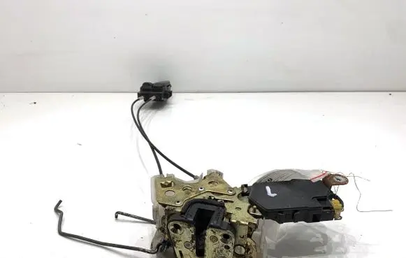 Subaru Forester SG Front door lock 