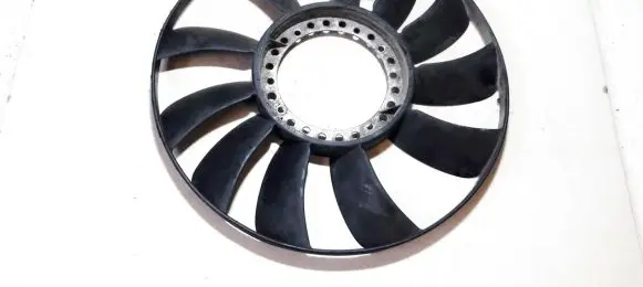 Volkswagen PASSAT B5 Fan impeller 058121301b