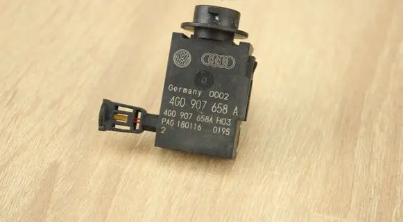 Audi A4 S4 B8 8K Air quality sensor 4G0907658A