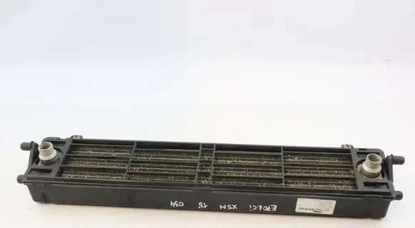 BMW X5M E70 Coolant radiator 7589470 7589471 17117589470