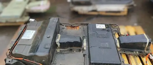Peugeot 2008 II Hybrid / electric car battery 9827789180