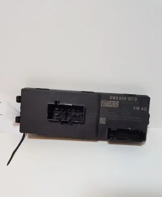 Audi e-tron Tailgate/trunk control unit/module 8W8959107D