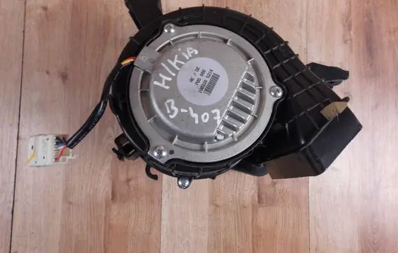 Hyundai Ioniq Hybrid/electric vehicle battery fan 37580G2100