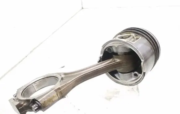 Opel Signum Piston with connecting rod
