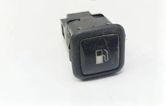 Volkswagen Golf IV Fuel tank opening switch 3B0959833A