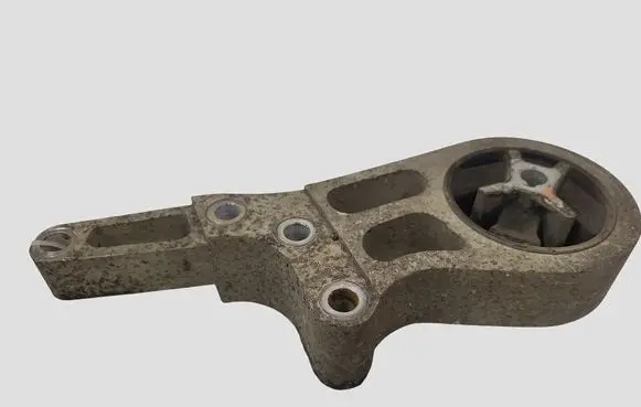 Volvo V40 Engine mount bracket P31325048
