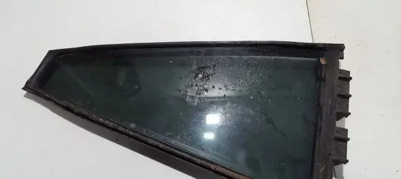 Toyota RAV 4 (XA30) Rear vent window glass 6818942040 68189-42040