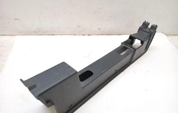 Peugeot 5008 Rear/tail light trim molding 9687390277