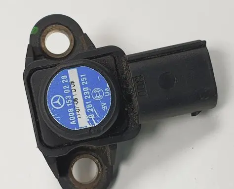 Mercedes-Benz C W204 Air pressure sensor A0081530228