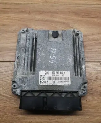 Skoda Octavia Mk2 (1Z) Engine control unit/module 03G906016K 1039S07818