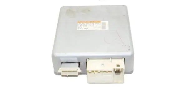 Toyota Avensis T270 Power steering control unit/module 2250001450 8965005111