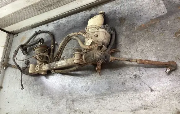 Opel Zafira B Steering rack 13188616