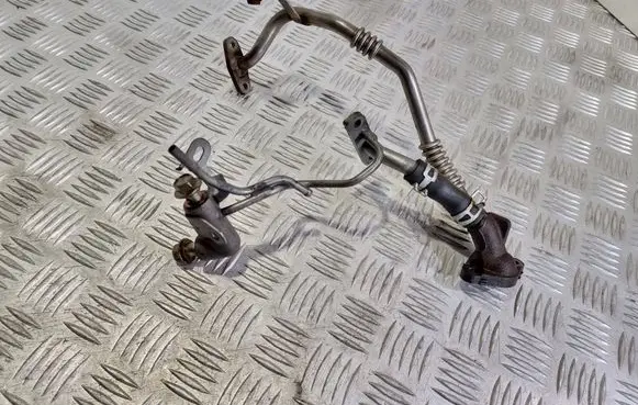 Mazda 6 Turbo turbocharger oiling pipe/hose
