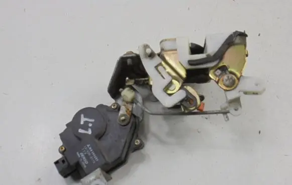 Mitsubishi Galant Rear door lock MR349287