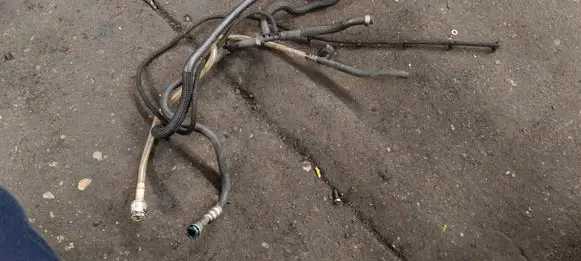 BMW X5 E53 Fuel return line/hose 7790203