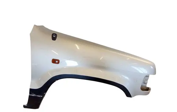 Opel Monterey Fender