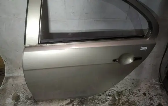 Rear door