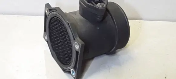 Nissan Primera Mass air flow meter 0281002207 226807F400