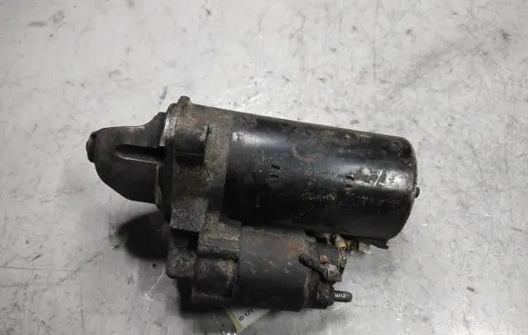 BMW 5 E34 Starter motor 1005821830
