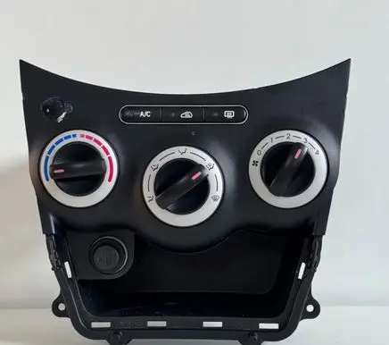 Hyundai i10 Light switch 84730-0X700